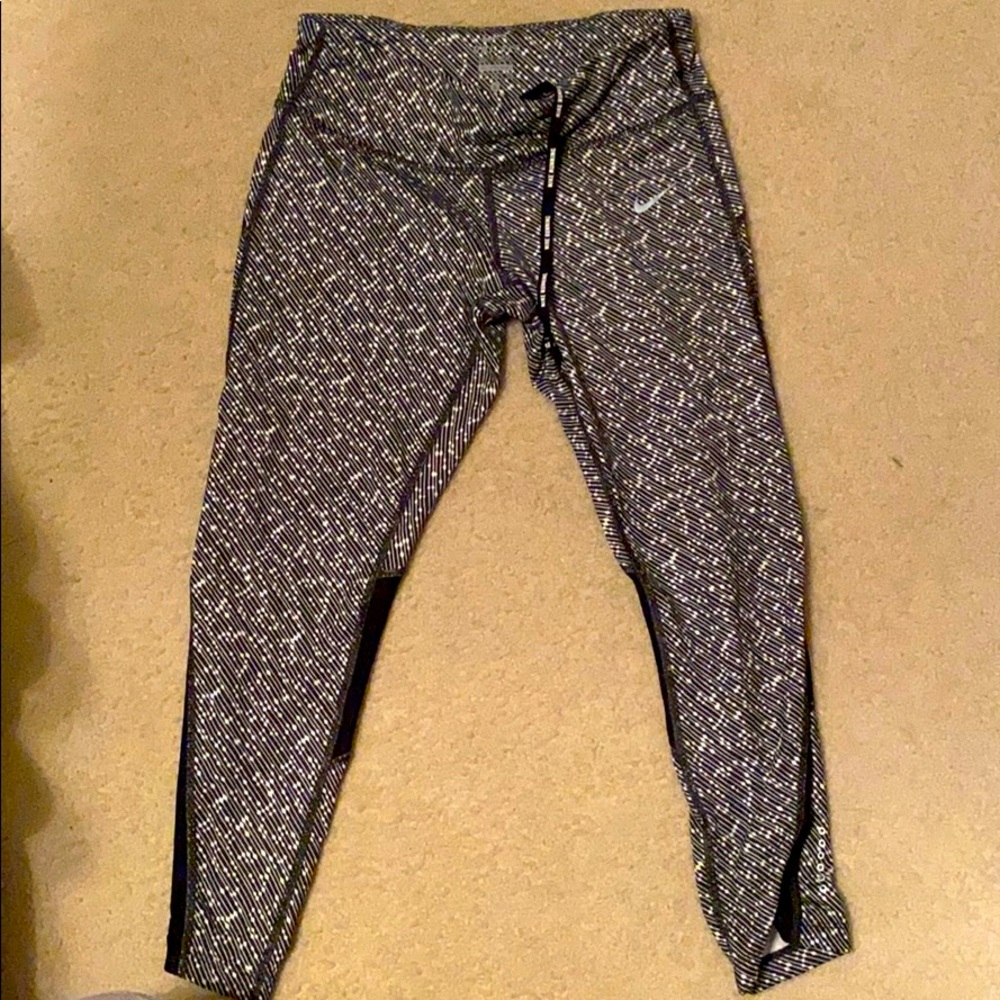 Nike Dri-Fit Capri leggings